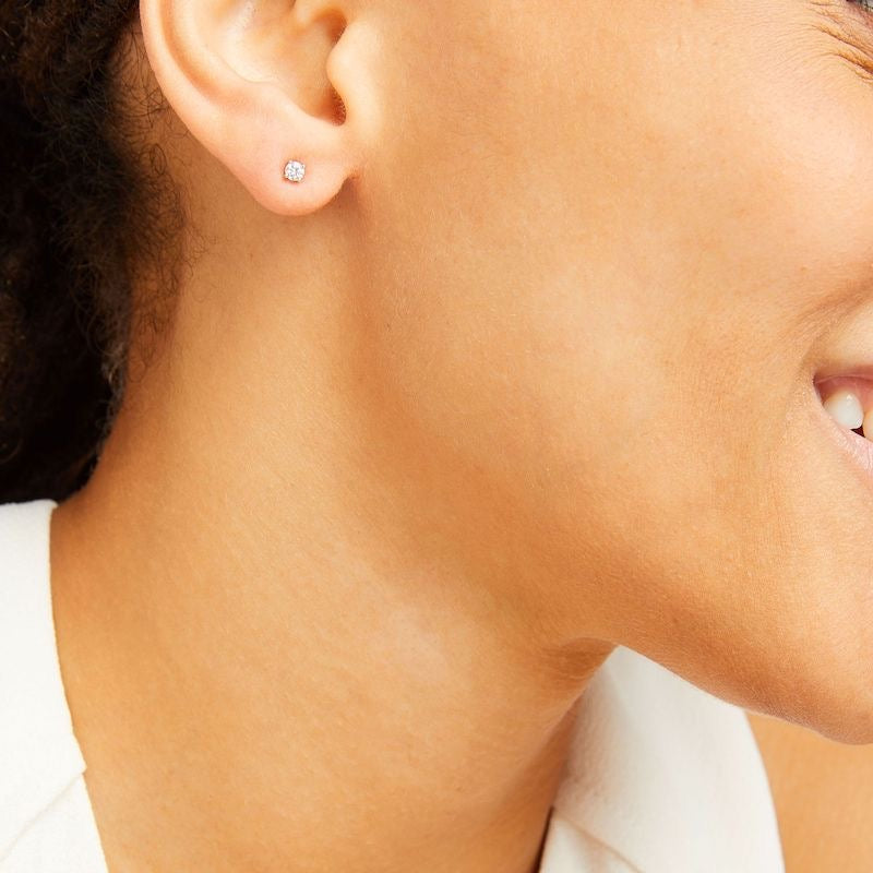 14k Gold Flat-Back Diamond Earring – 0.6ct Total (Pair)