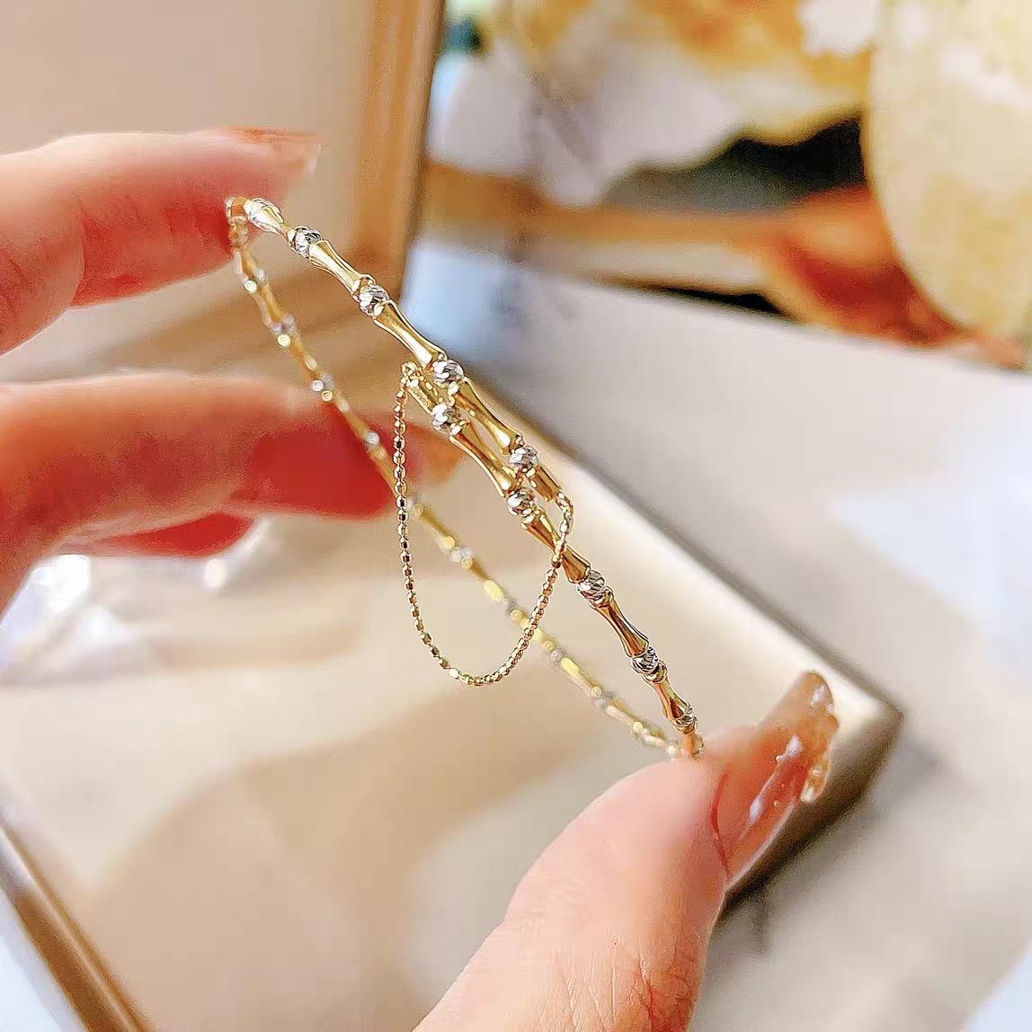 18K Gold Bamboo-Style Adjustable Bangle with White Gold Shimmer Accents