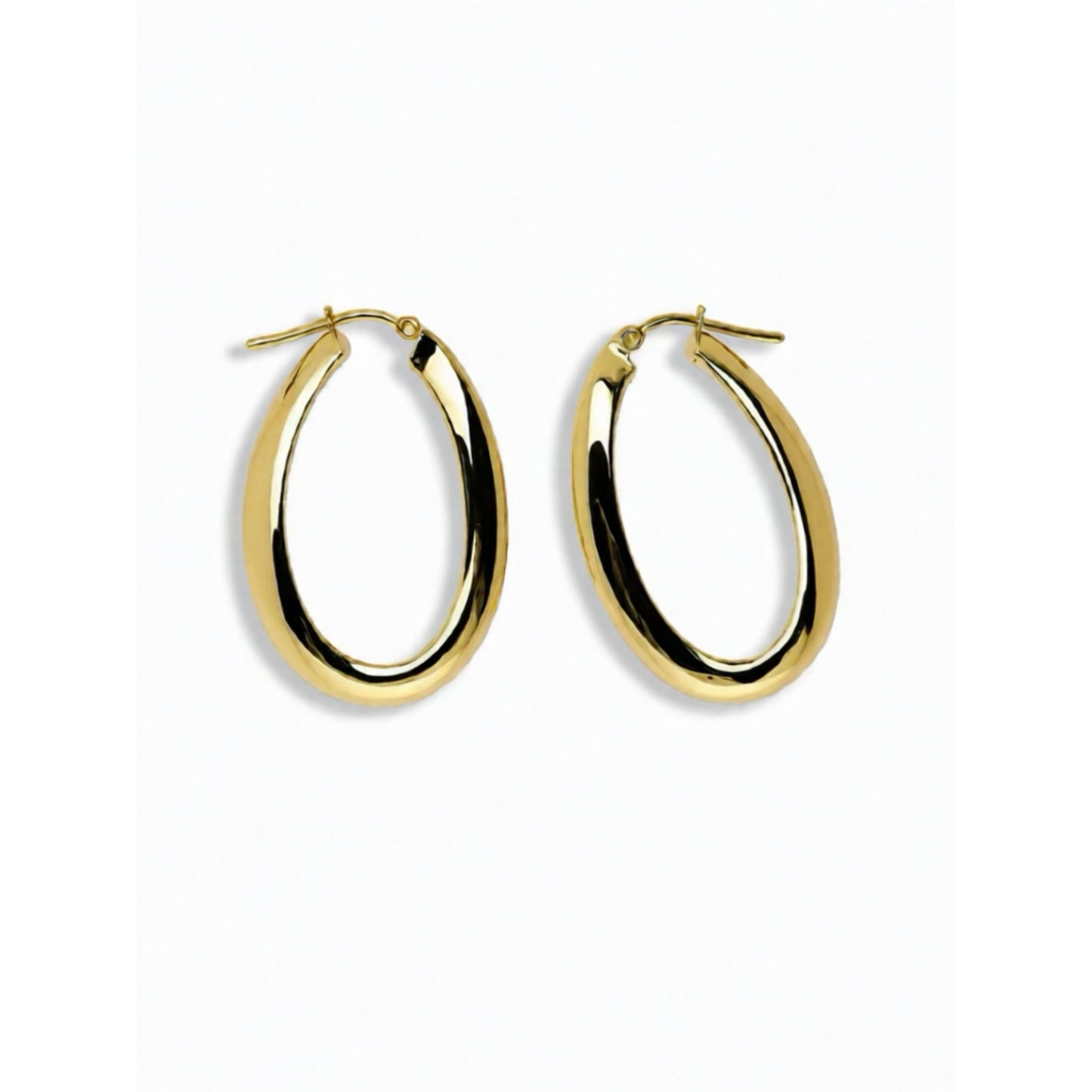 18K Gold Wave Hoop Earrings – Elegant, Sculptural & Timeless